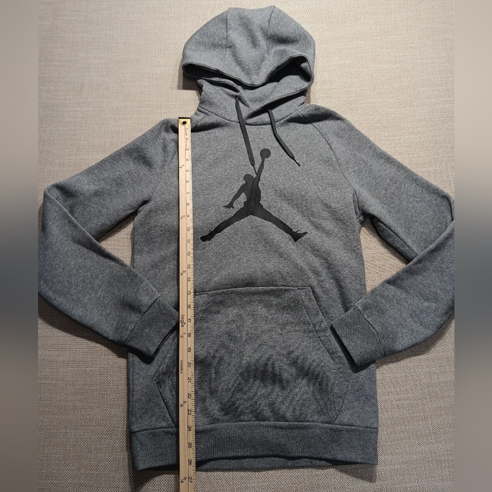 Air Jordan hoodie, Small, Gray, Excellent condition